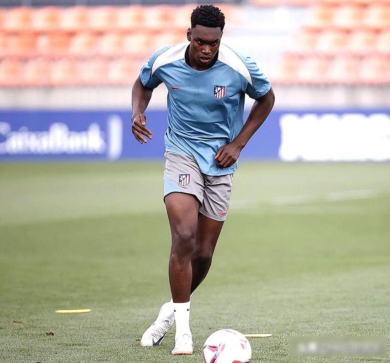 爱游戏-西甲赛前再迎强敌，波尔图外线爆发，主帅态度——震撼外界，年轻球员得到机会的简单介绍